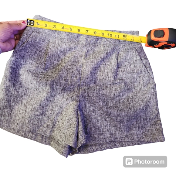 Linda Bella short - Picture 3 of 6